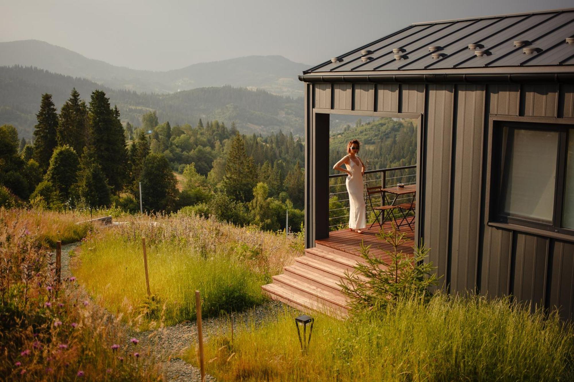 Mount Hotel Slavske Esterno foto